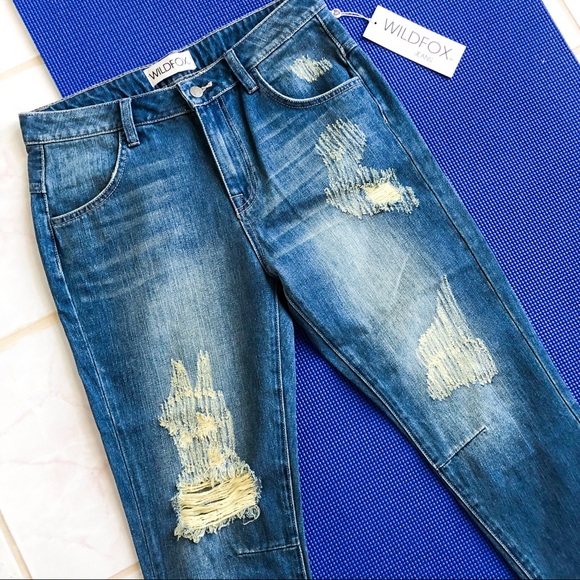 WILDFOX Distressed Cropped Denim - Picture 3 of 8